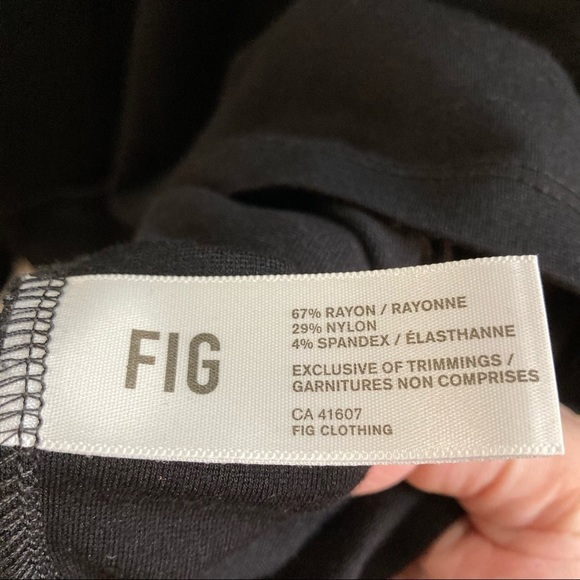 FIG CLOTHING Sz L Sporty Tunic with Thumbholes and Pockets Made in Canada - Picture 8 of 8